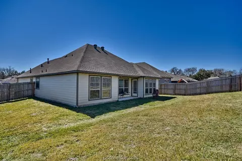 2017 Arable Ct, Brenham, TX 77833 photo 22