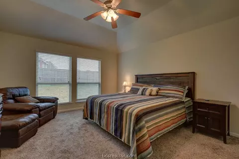 2017 Arable Ct, Brenham, TX 77833 photo 11