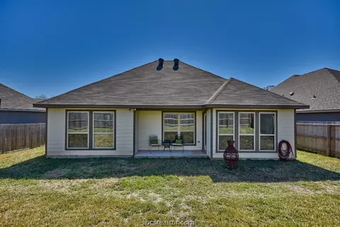 2017 Arable Ct, Brenham, TX 77833 photo 21