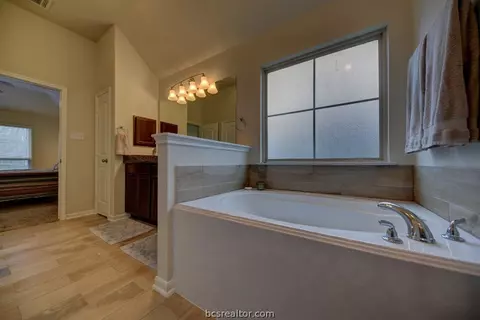 2017 Arable Ct, Brenham, TX 77833 photo 14