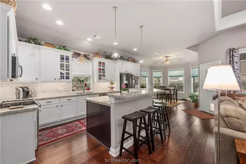 2901 Cinder Ct, Bryan, TX 77808 photo 8