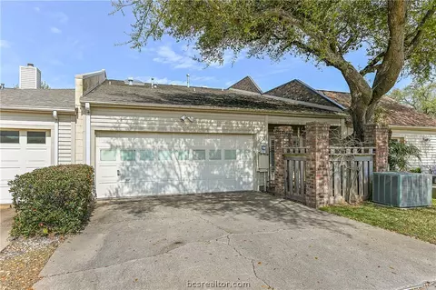 703 Walker St, Bryan, TX 77802 photo 17