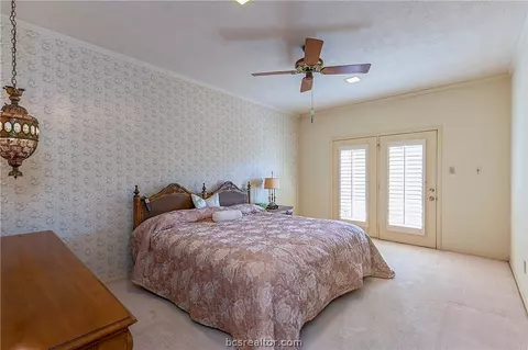 703 Walker St, Bryan, TX 77802 photo 12