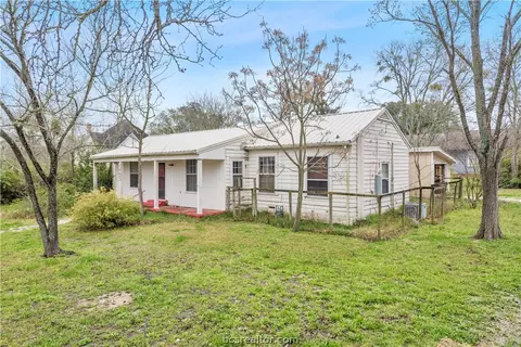 1007 W 26th St, Bryan, TX 77803 photo 2