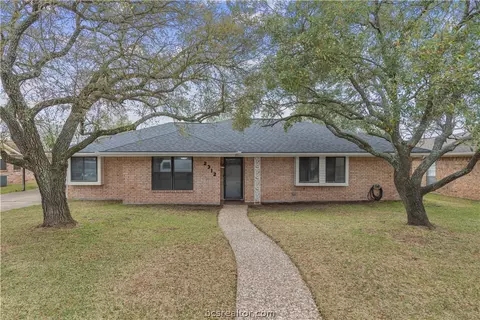 2312 Devonshire St, Bryan, TX 77802 photo 1