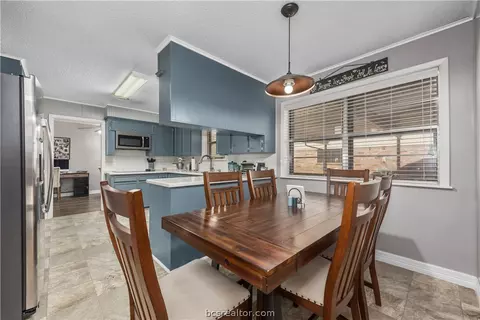 2312 Devonshire St, Bryan, TX 77802 photo 7