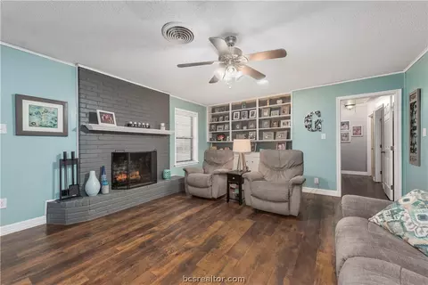 2312 Devonshire St, Bryan, TX 77802 photo 3
