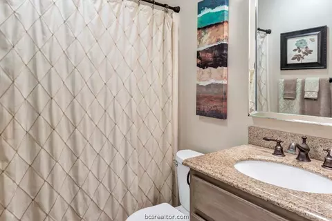 3219 Red Robin Loop, Bryan, TX 77802 photo 17