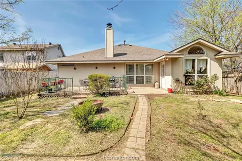 2230 Howell, Bryan, TX 77803 photo 18