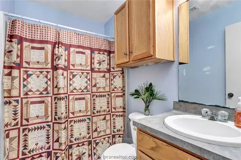 2230 Howell, Bryan, TX 77803 photo 16