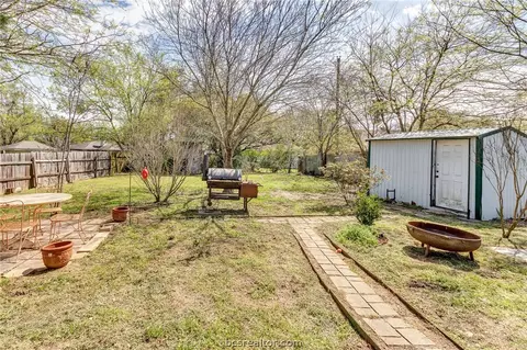 2230 Howell, Bryan, TX 77803 photo 19