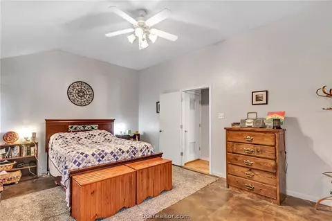 2230 Howell, Bryan, TX 77803 photo 12