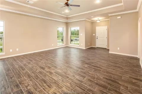 1922 Debbie Dr, Bryan, TX 77802 photo 7