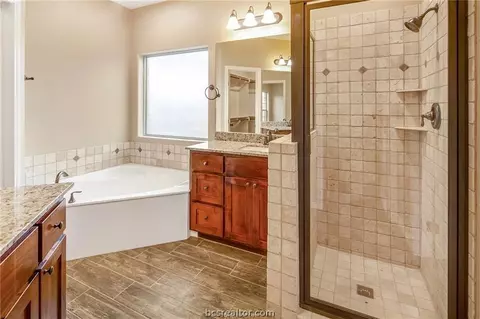 1922 Debbie Dr, Bryan, TX 77802 photo 15