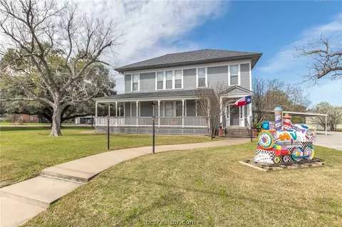 708 S Bryan, Bryan, TX 77803 photo 2