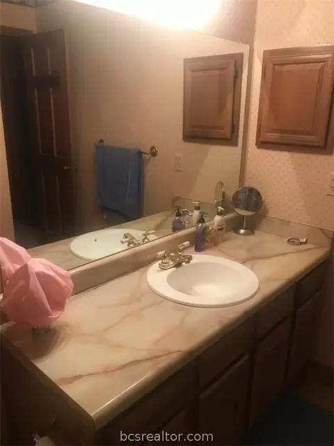 2100 Windsor Drive 35, Bryan, TX 77802 photo 8