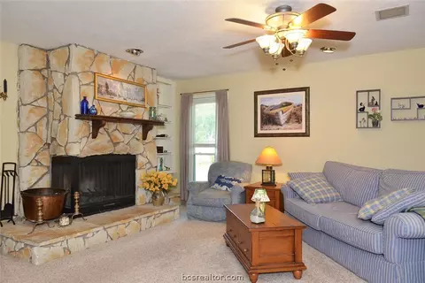 913 Westview St, Bryan, TX 77802 photo 5