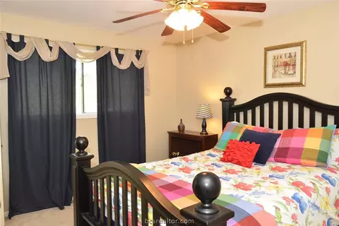 913 Westview St, Bryan, TX 77802 photo 25