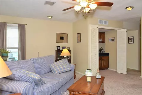 913 Westview St, Bryan, TX 77802 photo 7