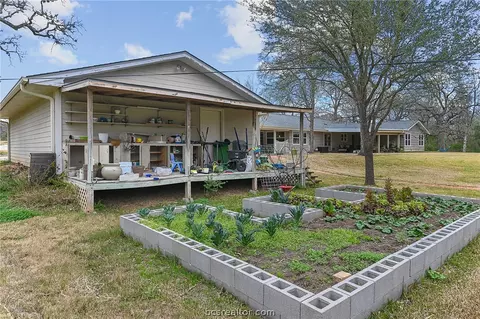 401 Brookside Dr E, Bryan, TX 77801 photo 34