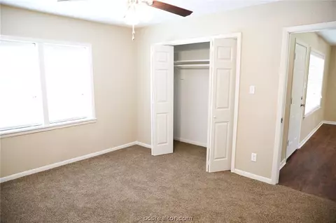 210 Ehlinger Dr, Bryan, TX 77801 photo 12
