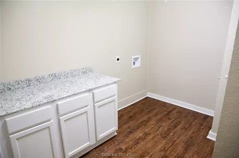 210 Ehlinger Dr, Bryan, TX 77801 photo 10