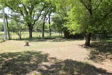 210 Ehlinger Dr, Bryan, TX 77801 photo 22