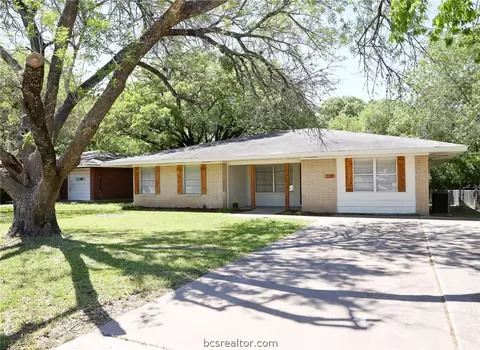 210 Ehlinger Dr, Bryan, TX 77801 photo 1