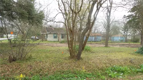 1207 Batts St, Bryan, TX 77803 photo 5