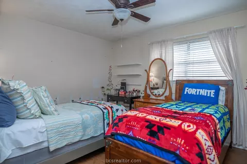 2205 Hillside Dr, Bryan, TX 77802 photo 11