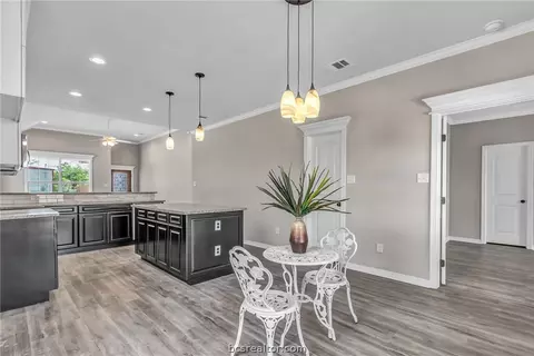 809 W 17th St, Bryan, TX 77803 photo 15