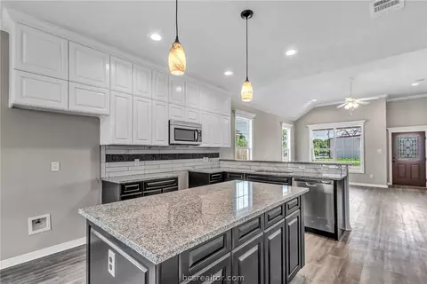 809 W 17th St, Bryan, TX 77803 photo 17