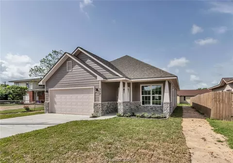 809 W 17th St, Bryan, TX 77803 photo 1