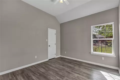 809 W 17th St, Bryan, TX 77803 photo 5
