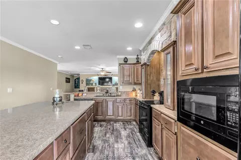 13590 Garrett Ln, Bryan, TX 77808 photo 13
