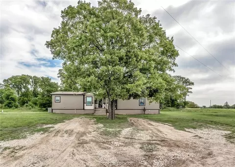 13590 Garrett Ln, Bryan, TX 77808 photo 1