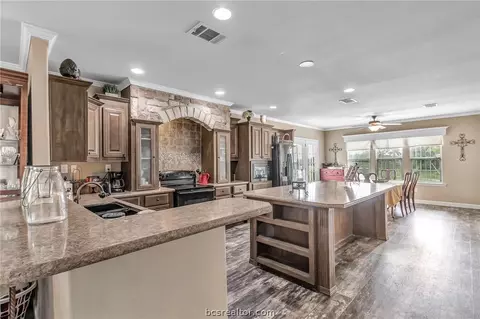 13590 Garrett Ln, Bryan, TX 77808 photo 10