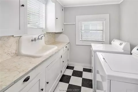 814 E 29th St, Bryan, TX 77803 photo 17