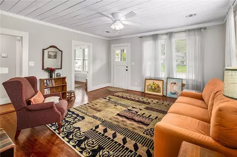 814 E 29th St, Bryan, TX 77803 photo 6