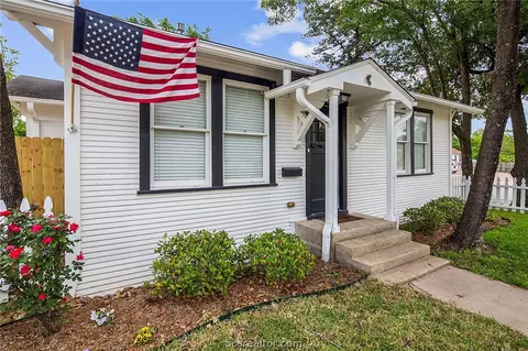 814 E 29th St, Bryan, TX 77803 photo 3