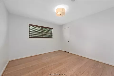 3905 Oak Bend Dr, Bryan, TX 77802 photo 11