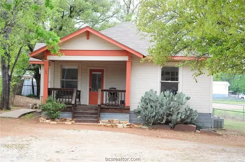 305 E Young, Llano, TX 78643 photo 16