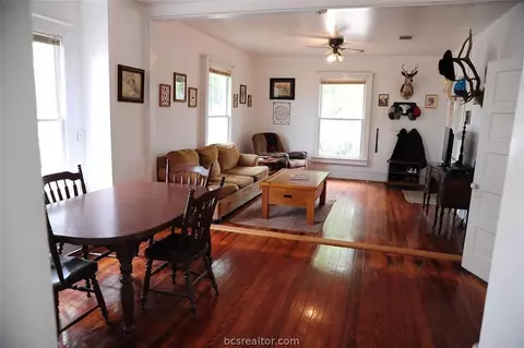 305 E Young, Llano, TX 78643 photo 13
