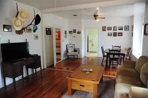 305 E Young, Llano, TX 78643 photo 9