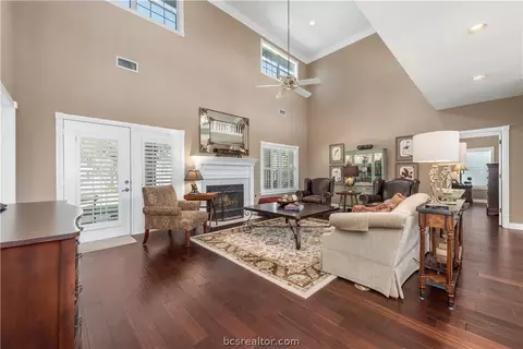 4613 Locksford Dr, Bryan, TX 77802 photo 3