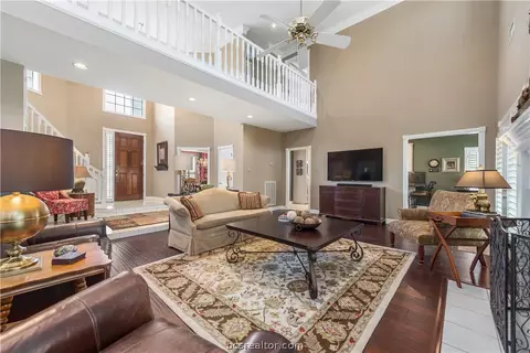 4613 Locksford Dr, Bryan, TX 77802 photo 5