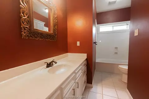 512 Brookside Dr E, Bryan, TX 77801 photo 24