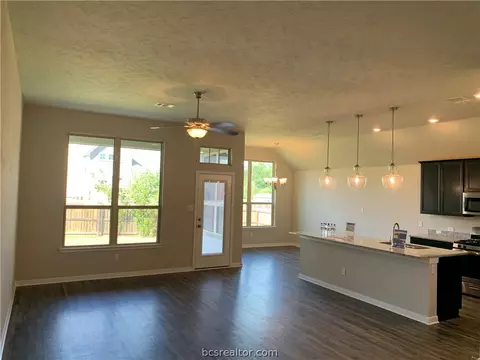 3465 Lockett Hall Cir, Bryan, TX 77808 photo 6
