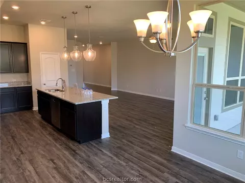 3465 Lockett Hall Cir, Bryan, TX 77808 photo 10