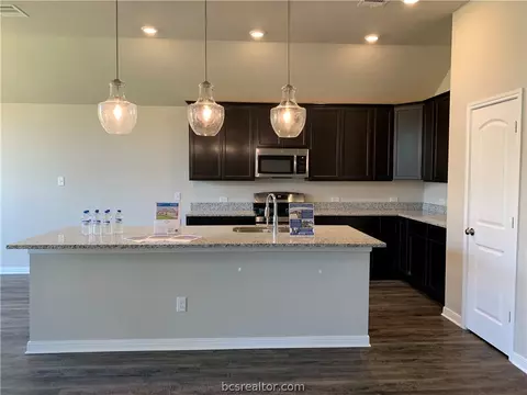 3465 Lockett Hall Cir, Bryan, TX 77808 photo 13